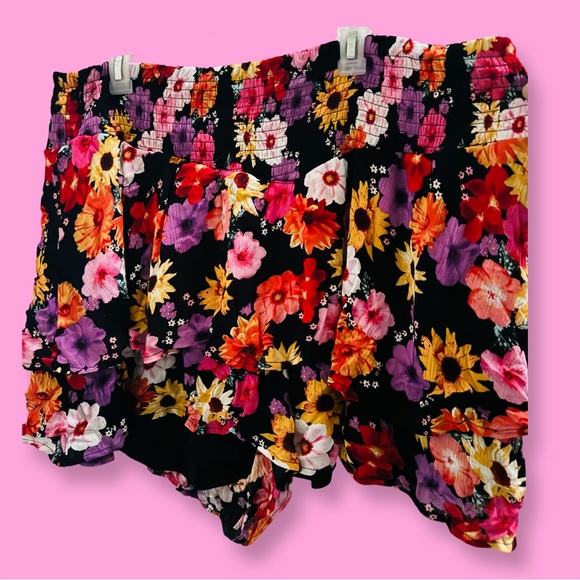 torrid Pants - Torrid Floral Shorts